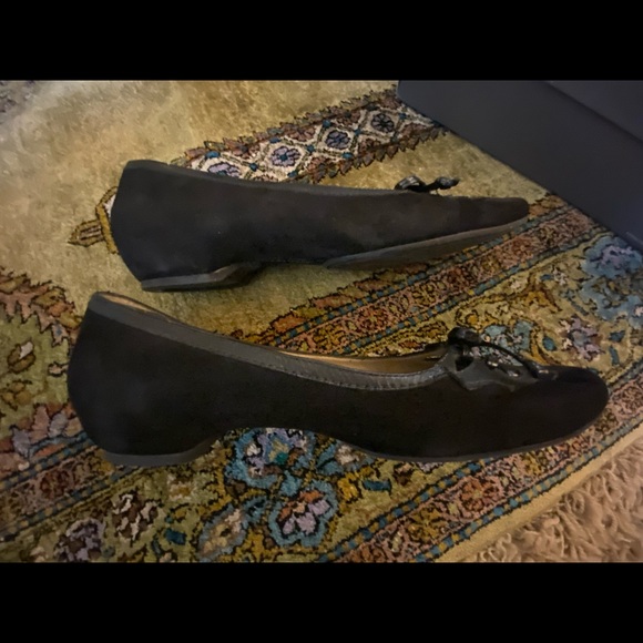 Kenneth Cole Reaction Security Bard black suede sandals - Picture 6 of 8